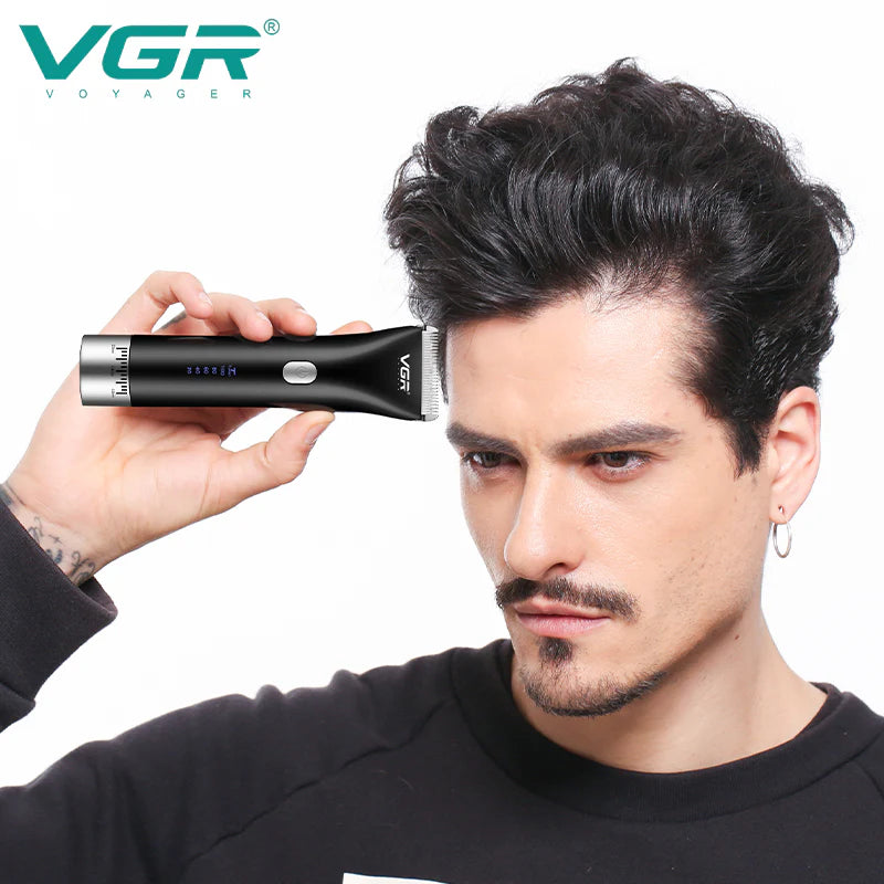VGR V-185 Professional Hair Clipper for Men – Stainless Steel Blades, Frequency Conversion Motor, 4 Guide Combs