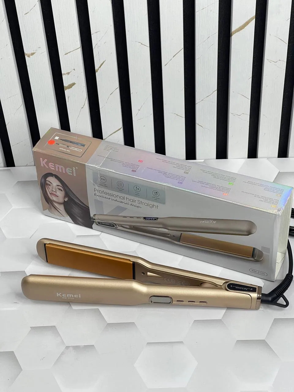 Kemei KM-3155 Professional Hair Straightener – Digital Display, 1056°F Ceramic Plates, Fast Heating, 5-Level Temperature Control